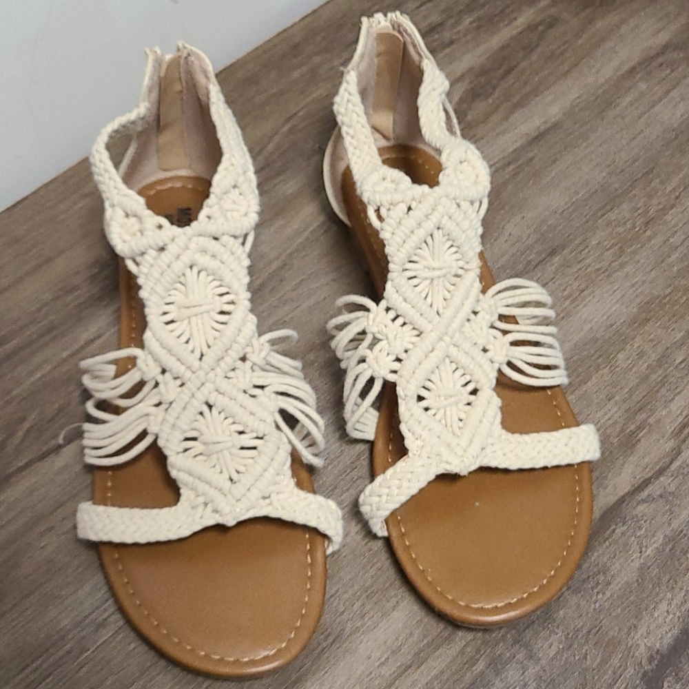 Woven sandals